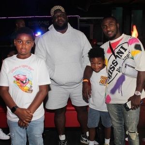 Meet your Posher, Della